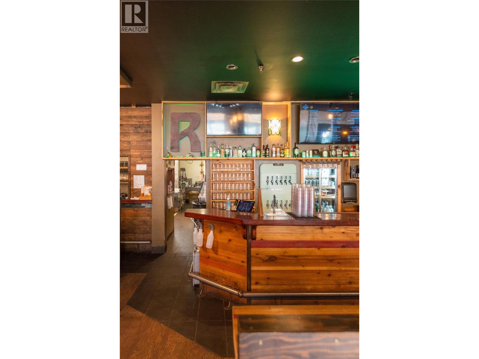  330 BAKER ST Street, Nelson