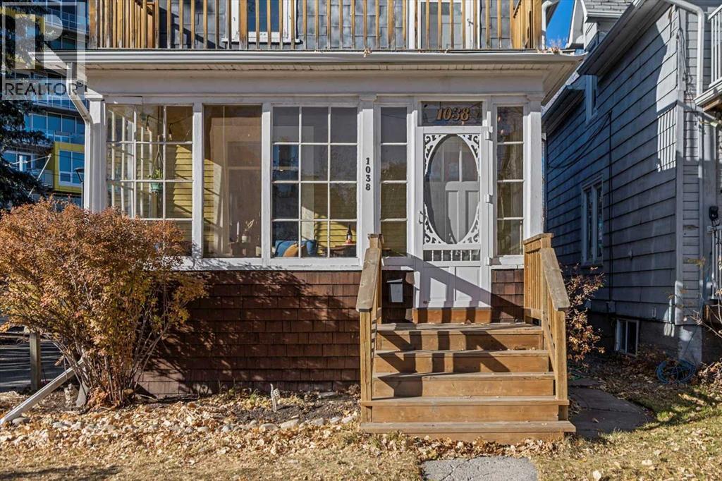 Single Family House for Sale in   Avenue NW Sunnyside Calgary 