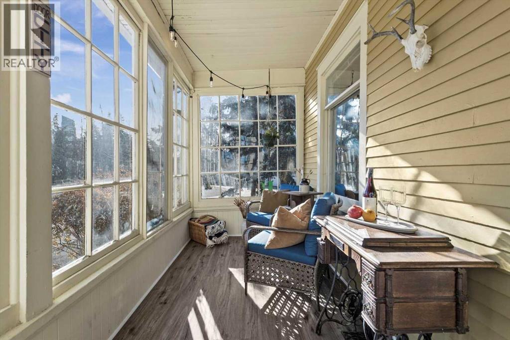 Single Family House for Sale in   Avenue NW Sunnyside Calgary 