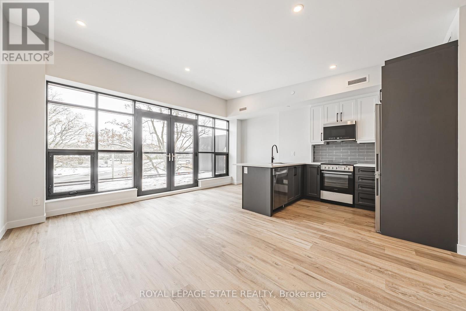 Single Family House for Sale in    SANATORIUM ROAD Hamilton (Mountview) 