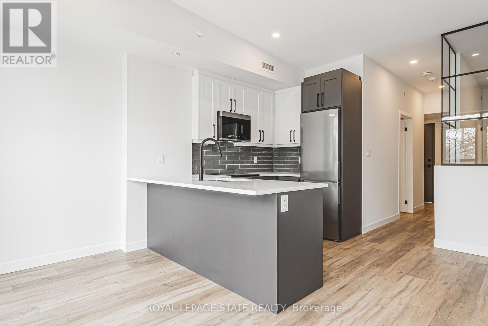 305 - 555 SANATORIUM ROAD, Hamilton (Mountview), Ontario