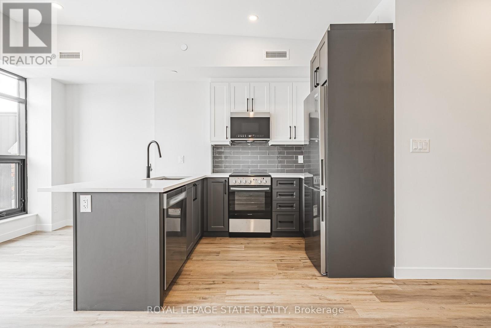 Single Family House for Sale in    SANATORIUM ROAD Hamilton (Mountview) 