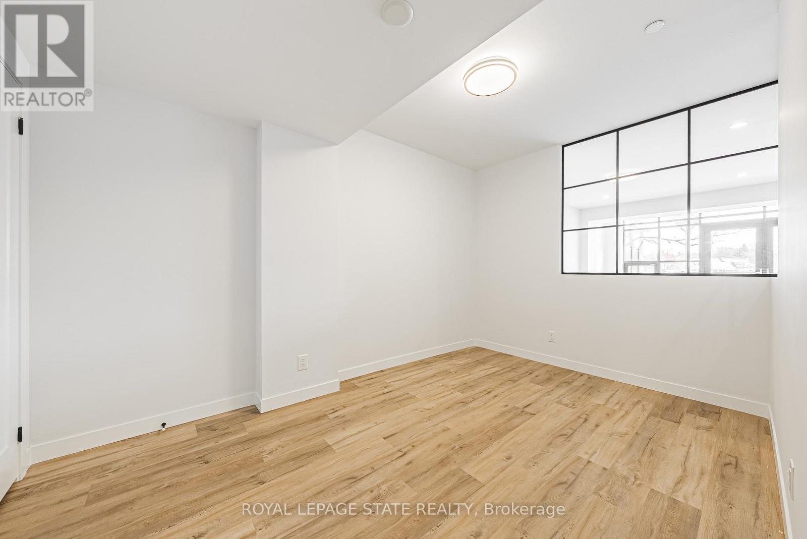 Single Family House for Sale in    SANATORIUM ROAD Hamilton (Mountview) 