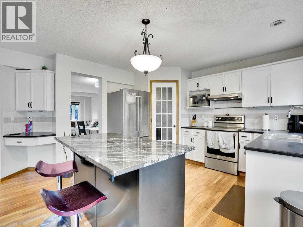 Single Family House for Sale in  Citadel Park NW Citadel Calgary 