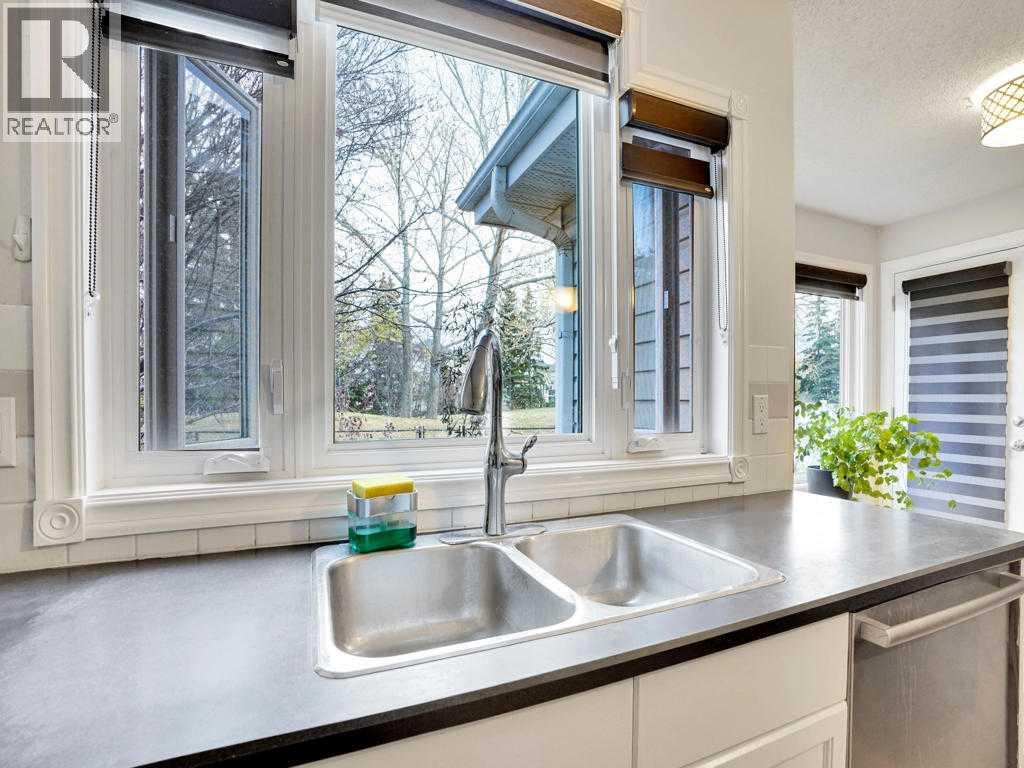 Single Family House for Sale in  Citadel Park NW Citadel Calgary 