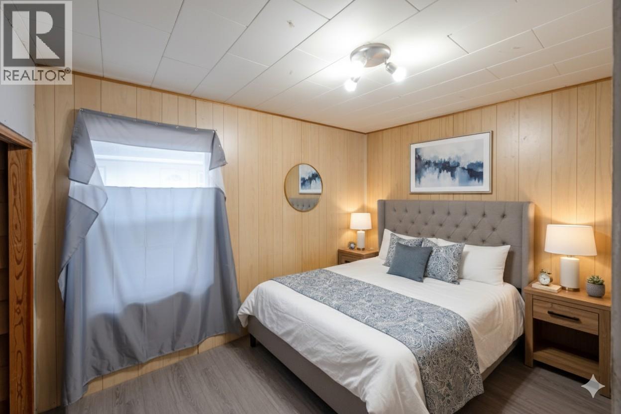 856 School Avenue, Oliver