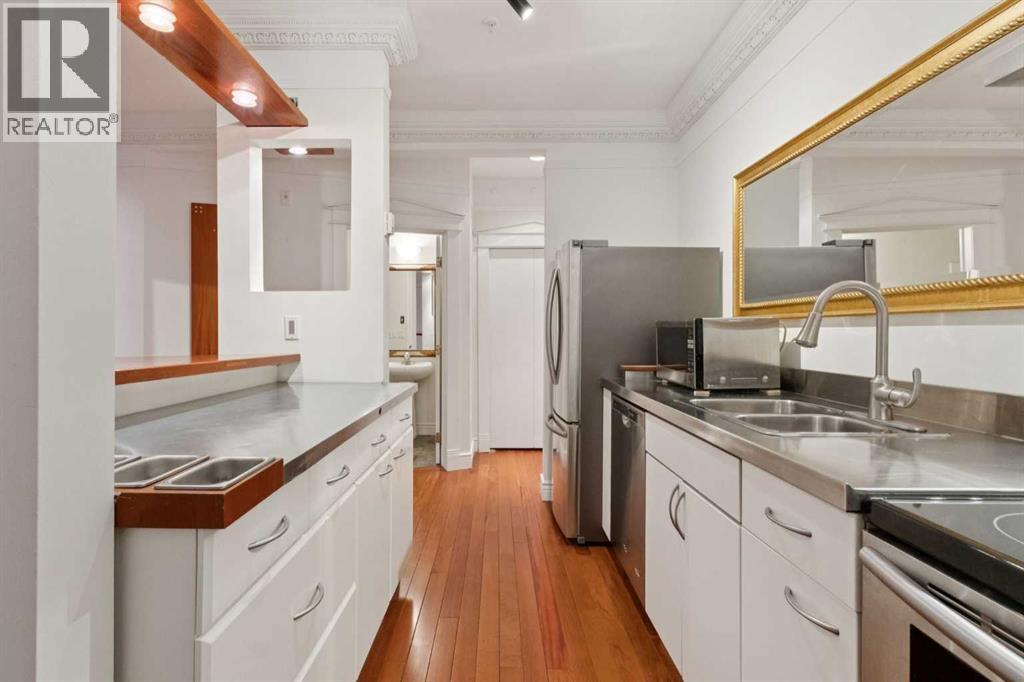 Single Family House for Sale in    Street SW Beltline Calgary 