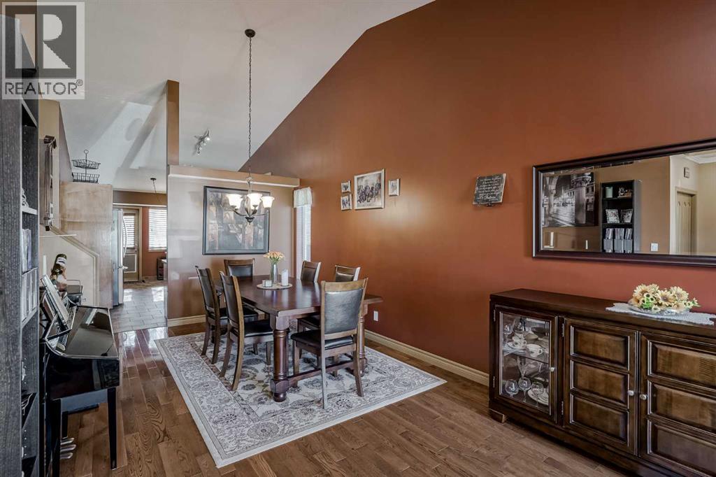 Single Family House Bi-level for Sale in  Citadel Close NW Citadel Calgary 