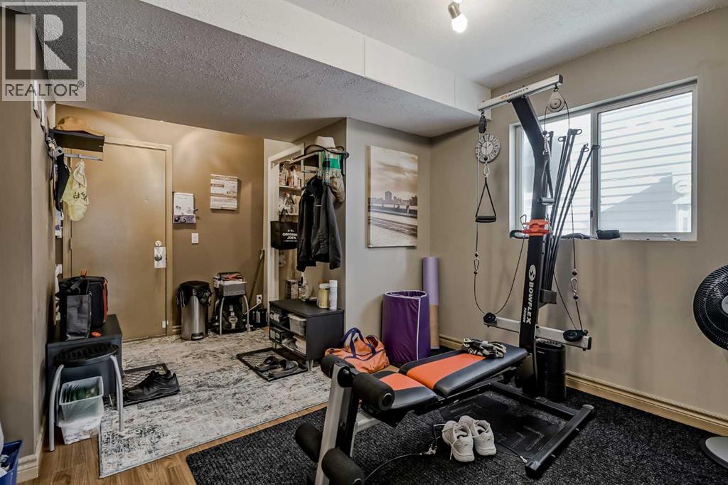 Single Family House Bi-level for Sale in  Citadel Close NW Citadel Calgary 