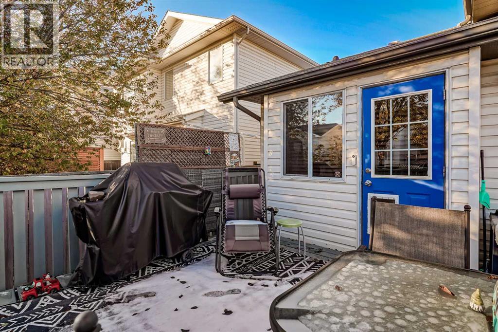 Single Family House Bi-level for Sale in  Citadel Close NW Citadel Calgary 