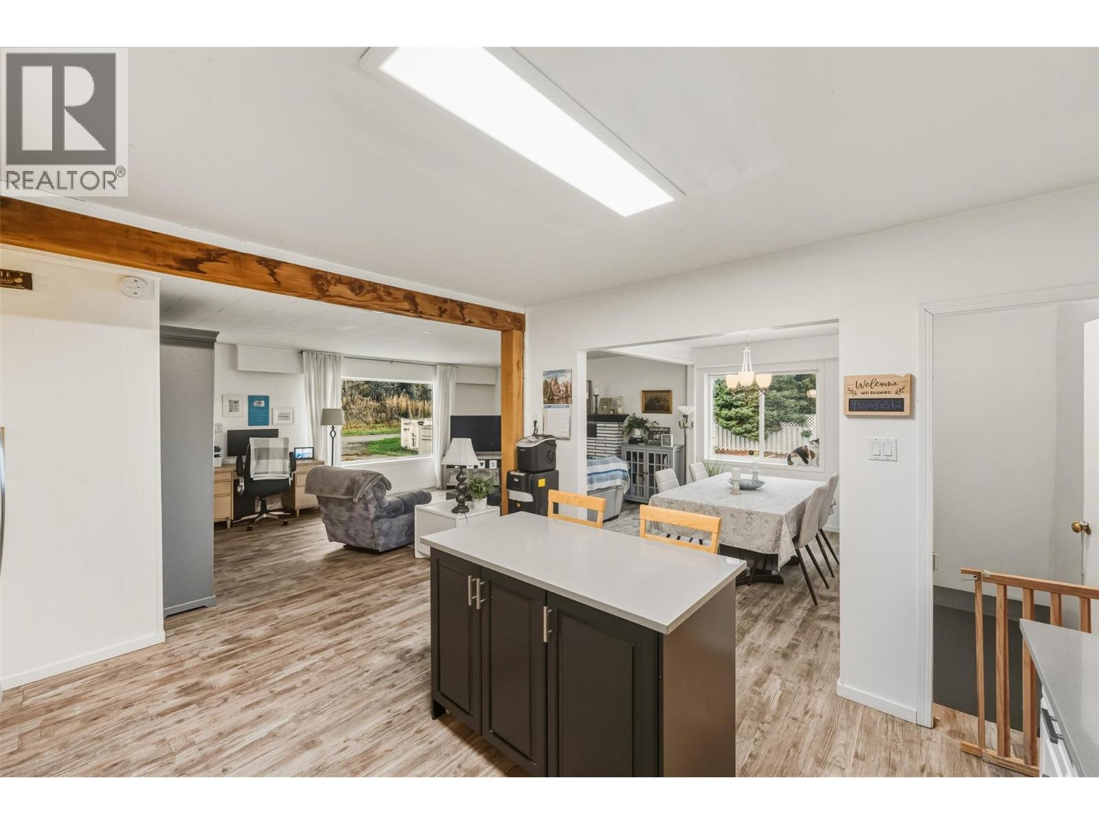 225 CIRCLE Drive, Oliver