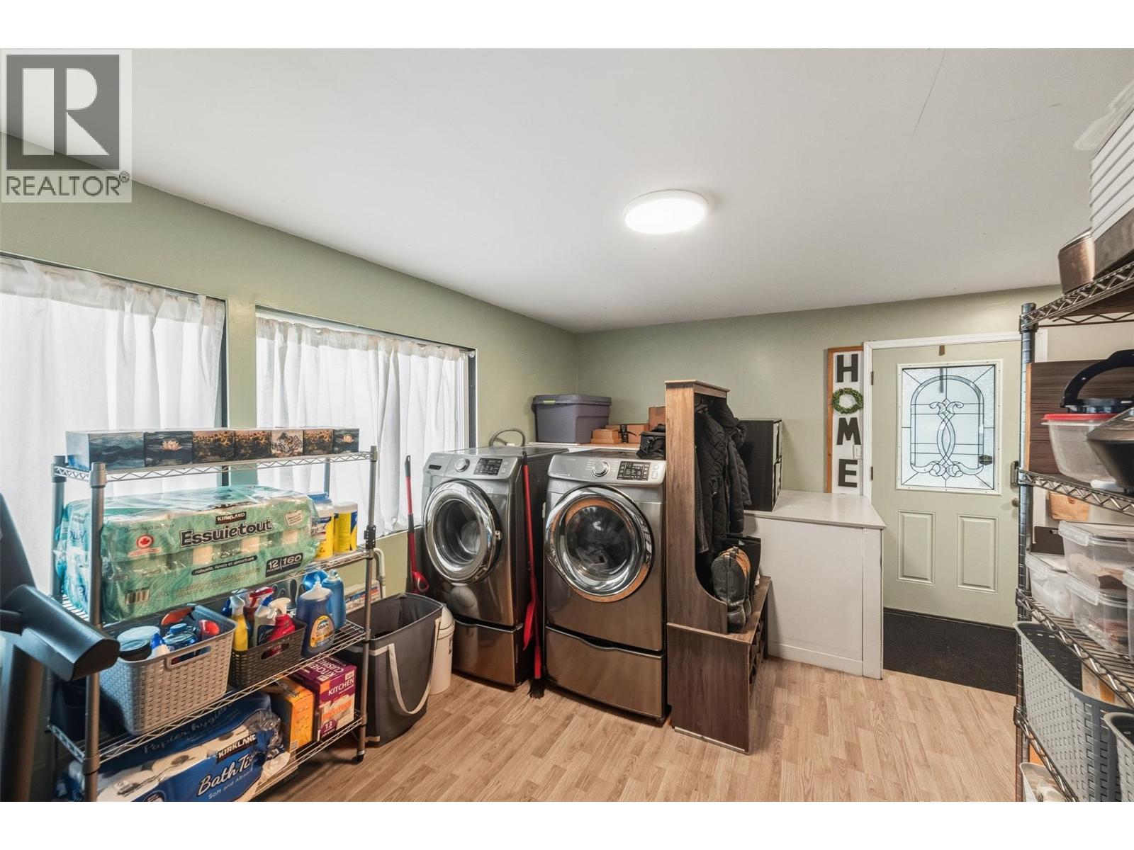 225 CIRCLE Drive, Oliver