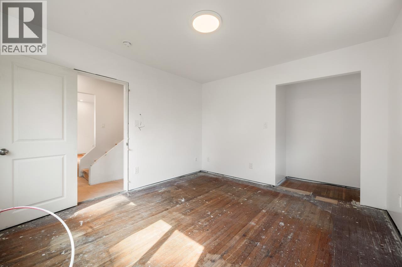 7520 CANADA WAY, Burnaby