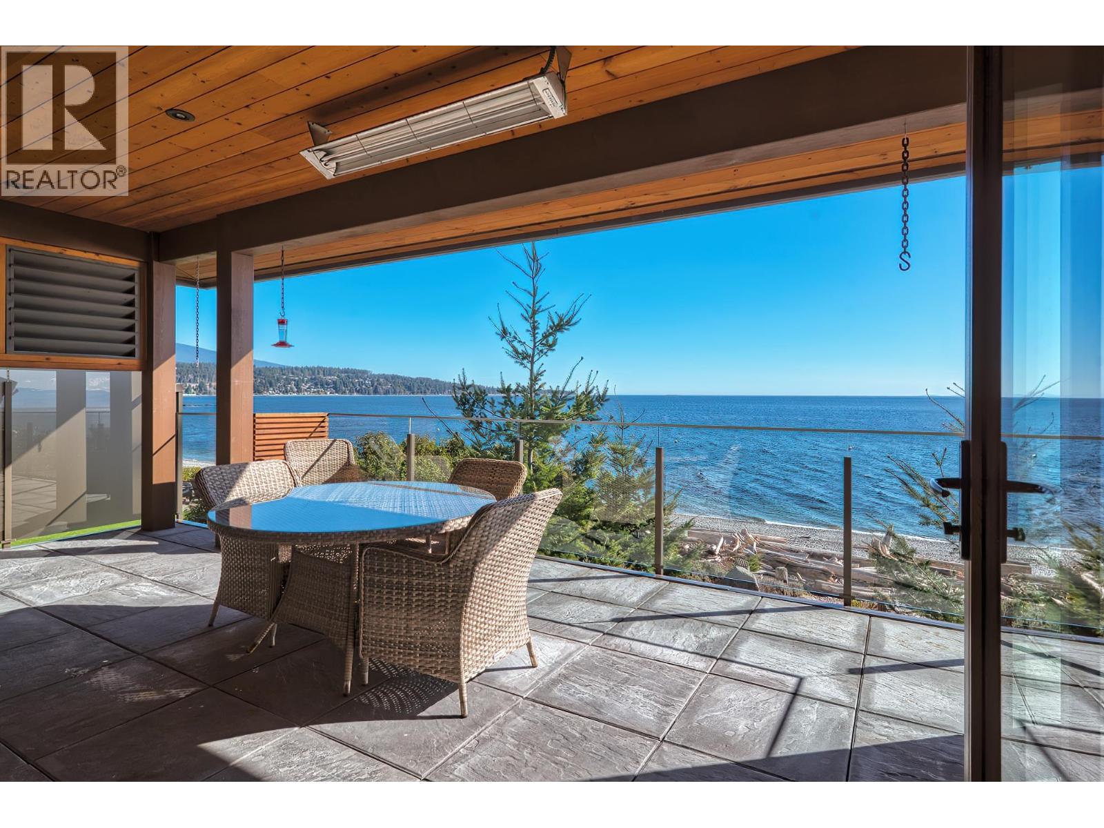 6035 SILVERSTONE LANE, Sechelt