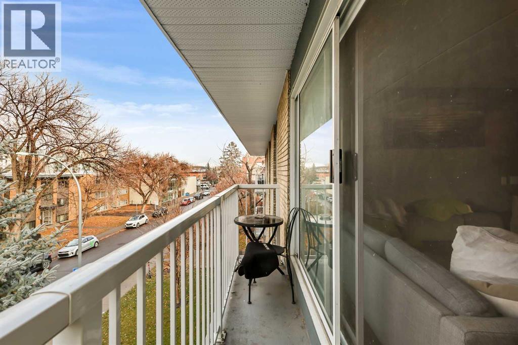 401, 525 22 Avenue SW, Calgary, Alberta