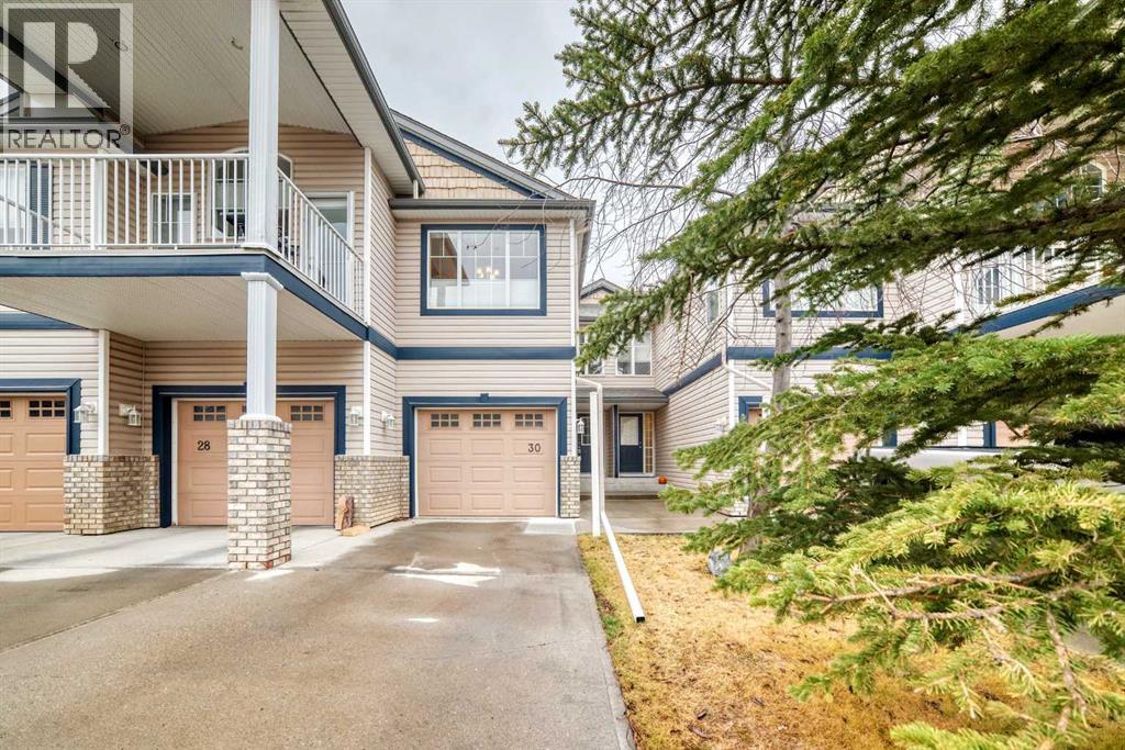 Single Family House for Sale in  Citadel Estates Manor NW Citadel Calgary 