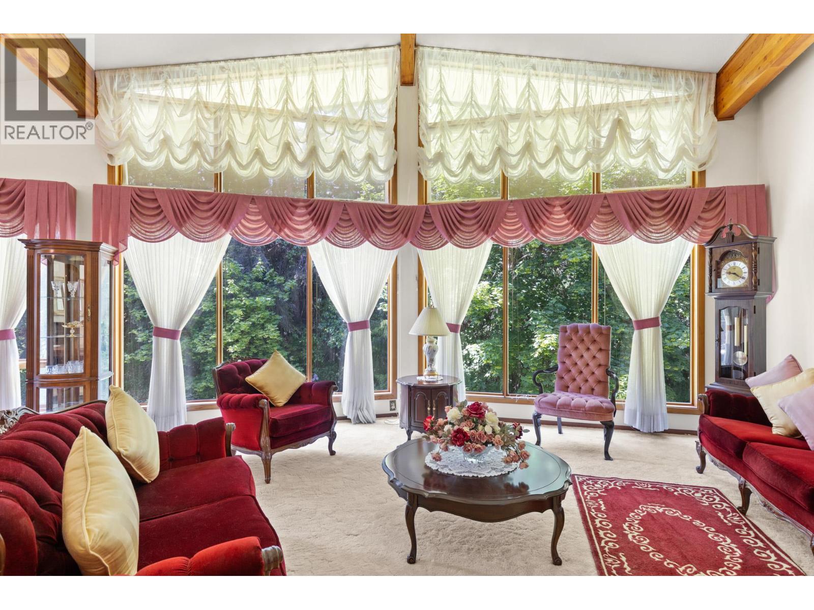  6210 50 Street Northeast, Salmon Arm