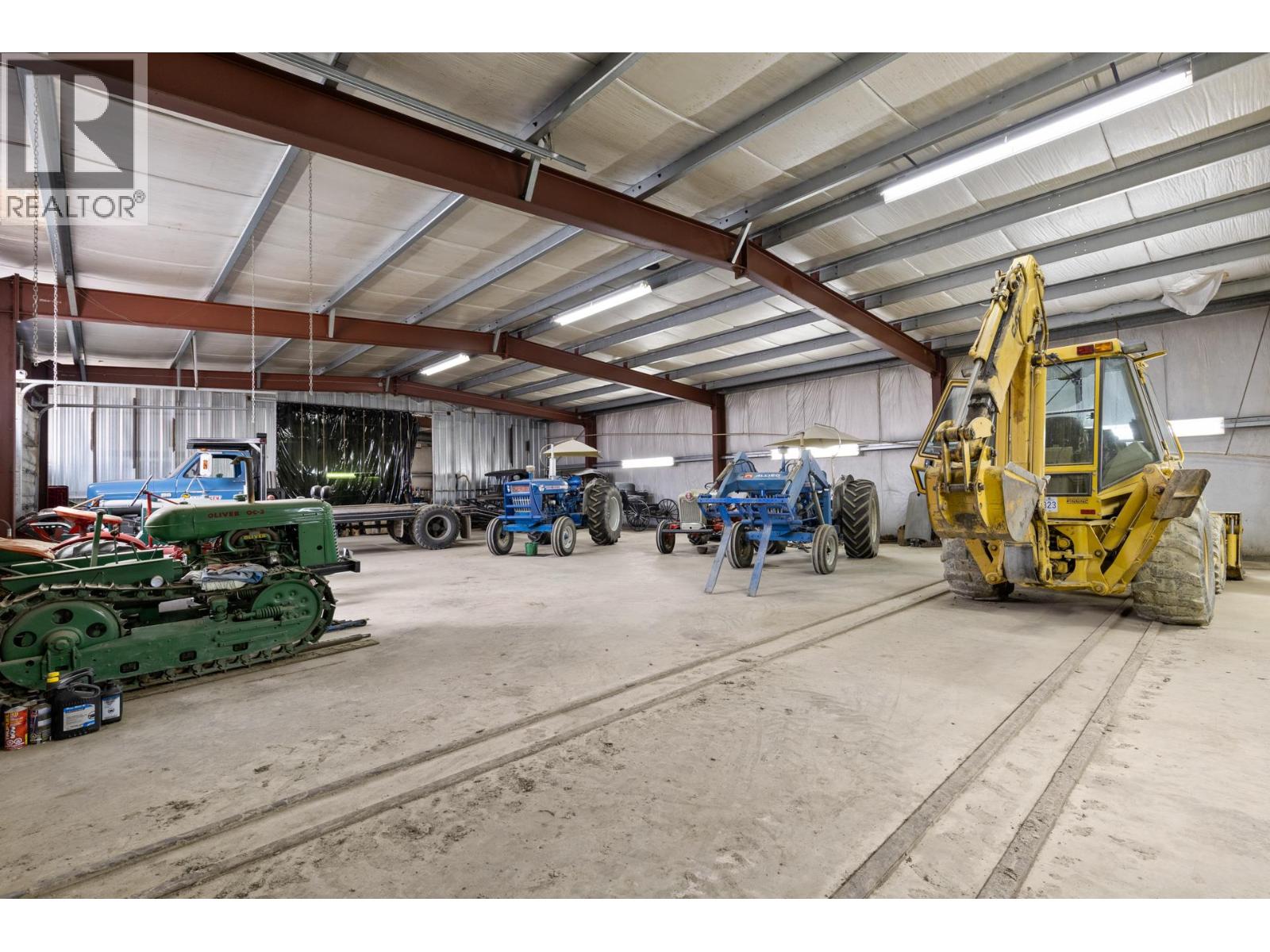  6210 50 Street Northeast, Salmon Arm