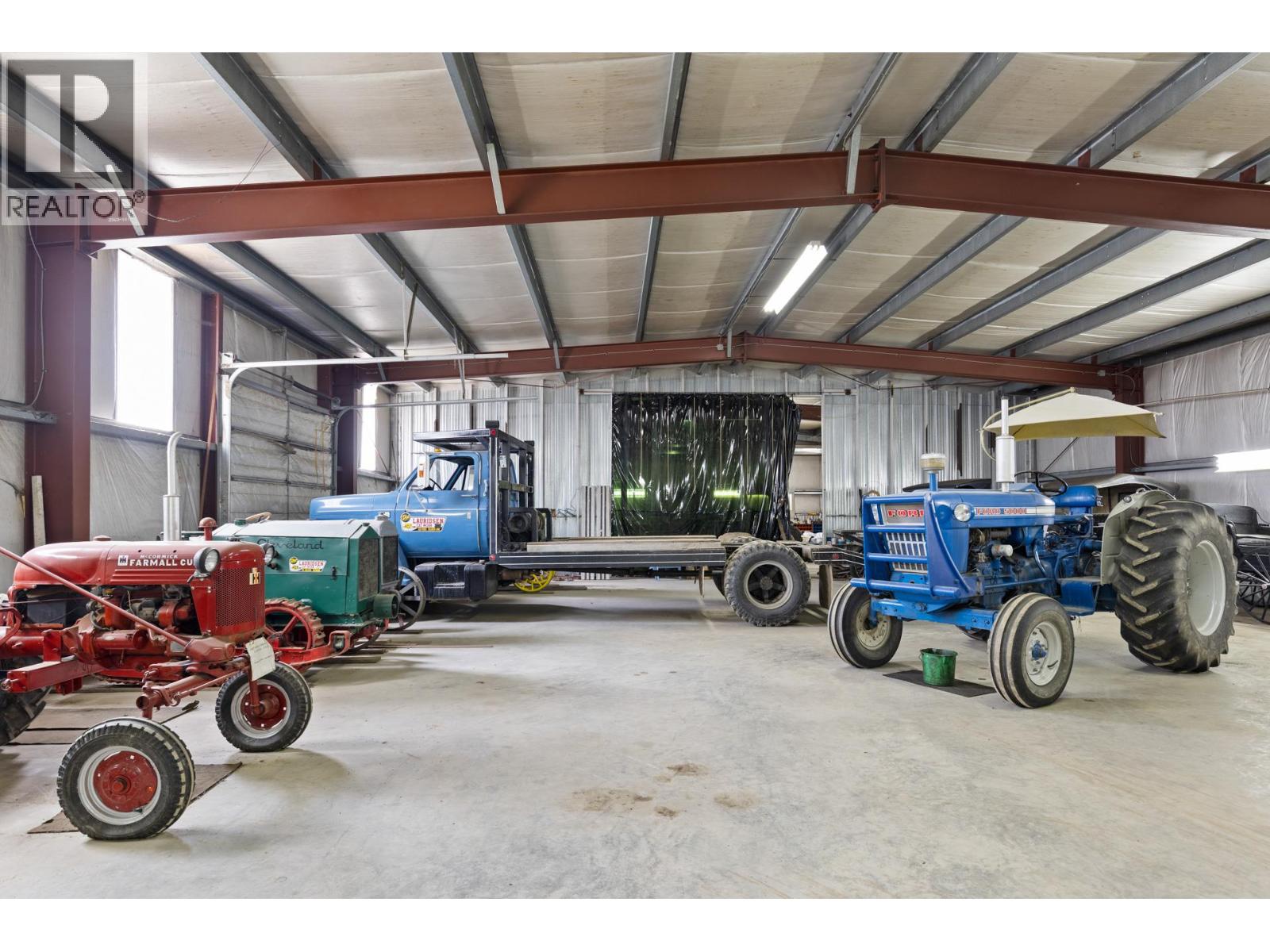  6210 50 Street Northeast, Salmon Arm