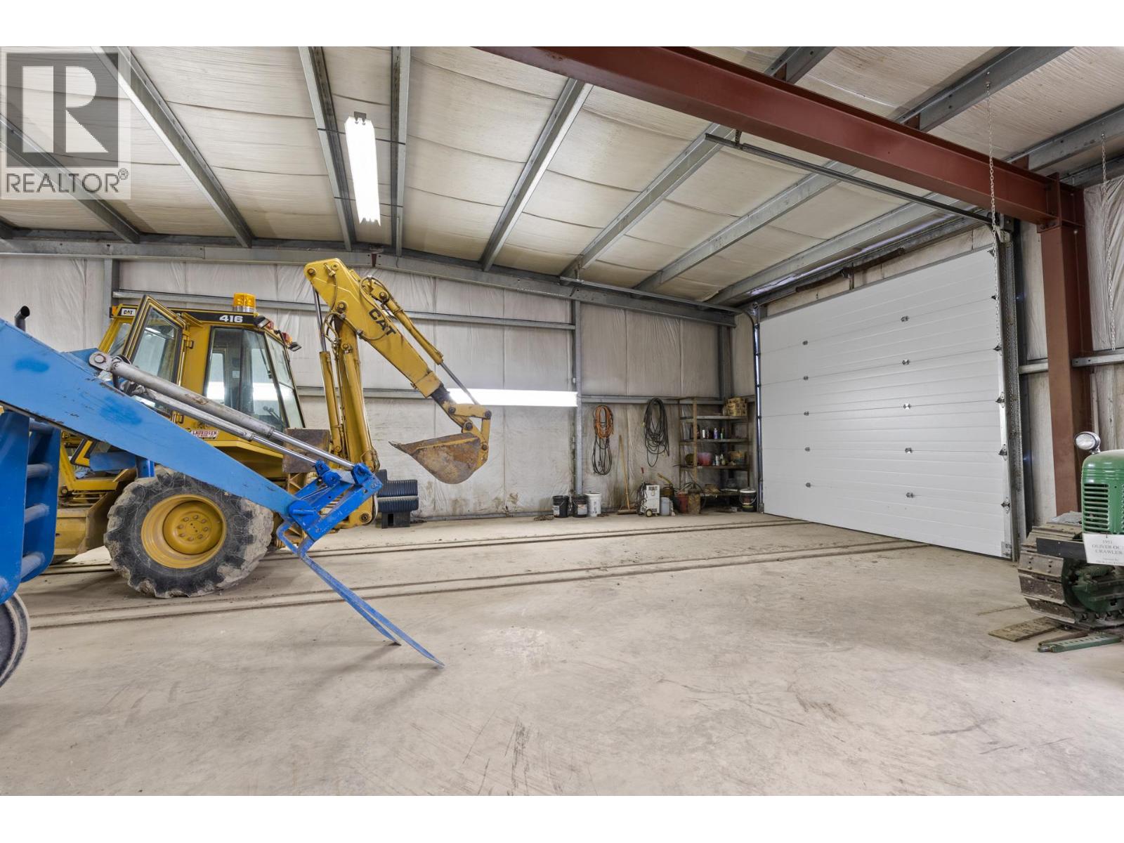  6210 50 Street Northeast, Salmon Arm