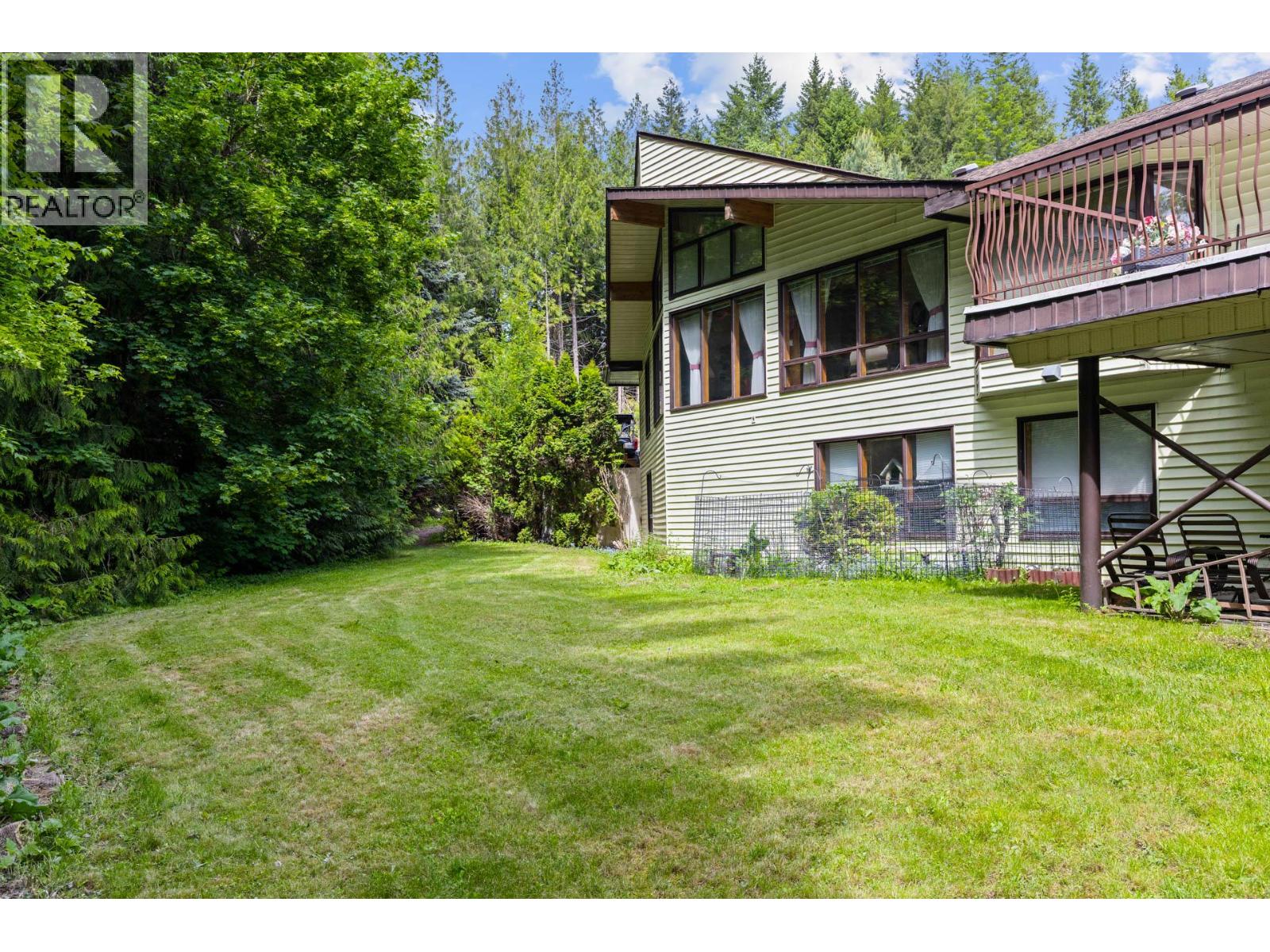  6210 50 Street Northeast, Salmon Arm