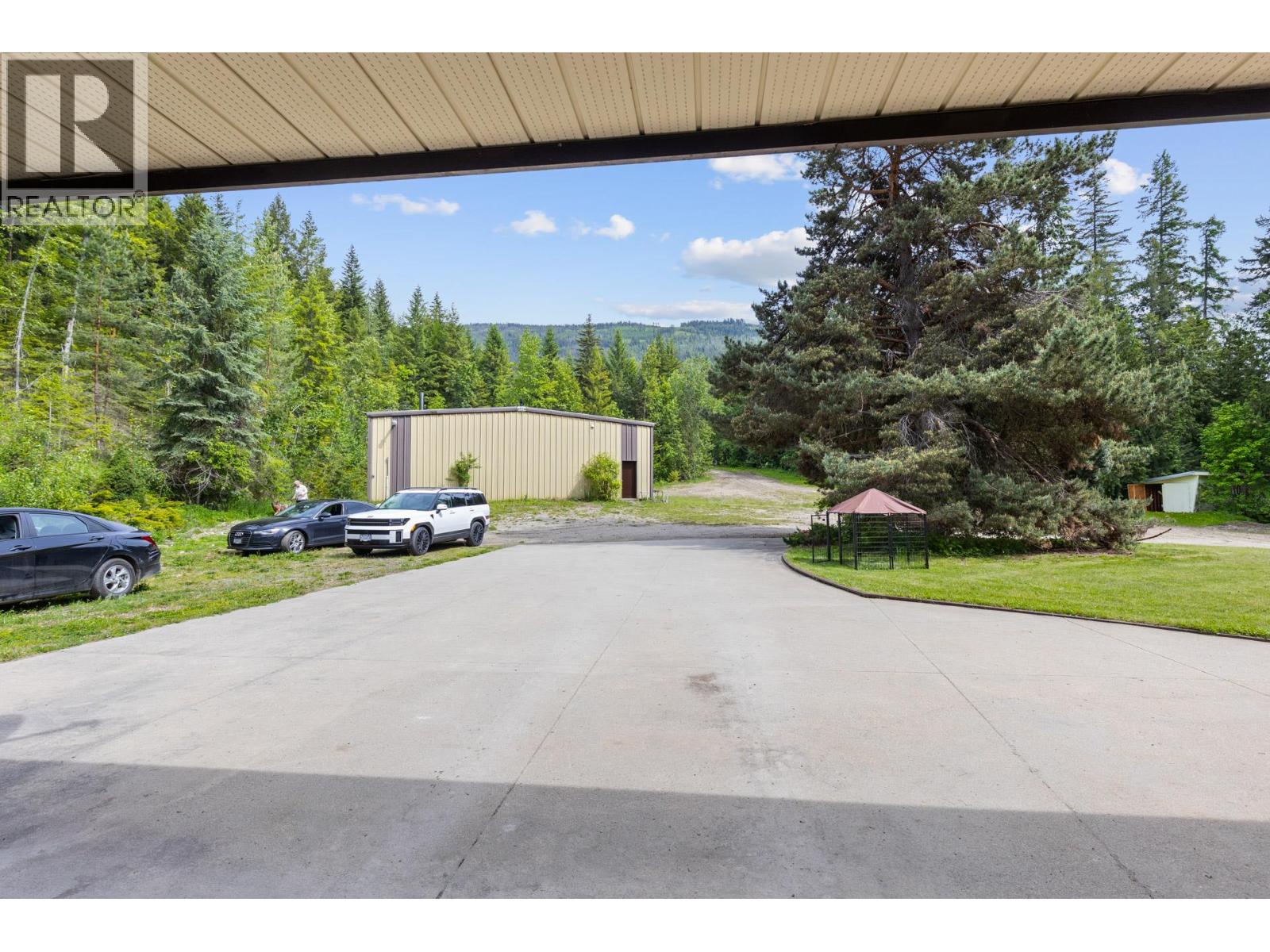  6210 50 Street Northeast, Salmon Arm