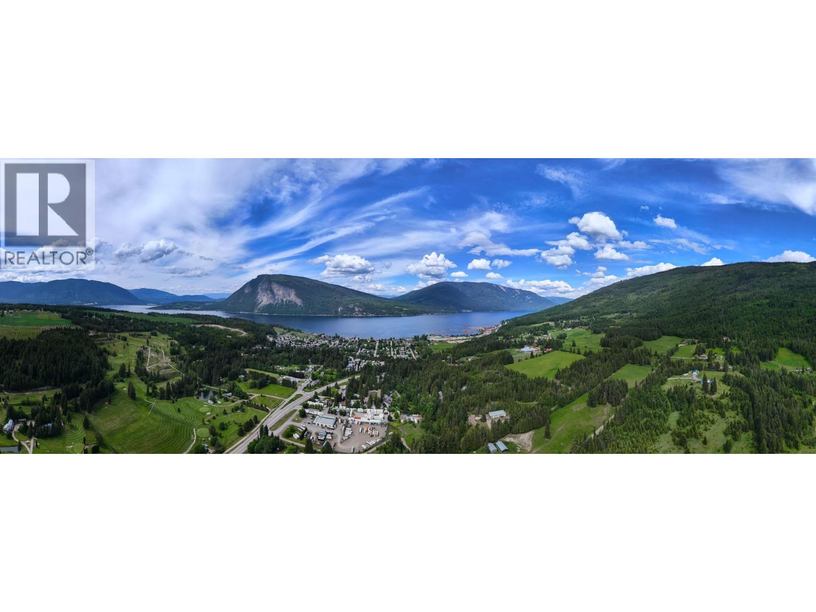  6210 50 Street Northeast, Salmon Arm