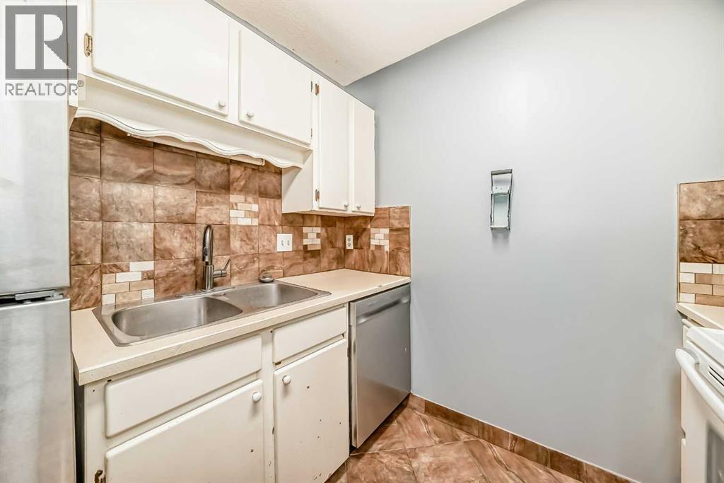 Single Family House for Sale in   Midridge Drive SE Midnapore Calgary 