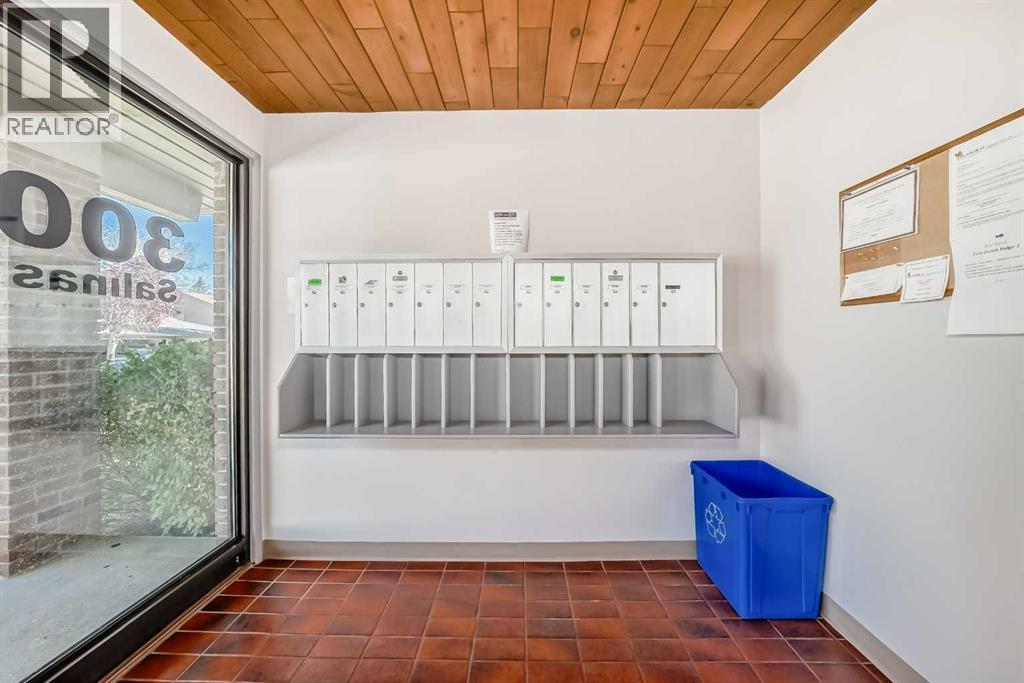 Single Family House for Sale in   Midridge Drive SE Midnapore Calgary 