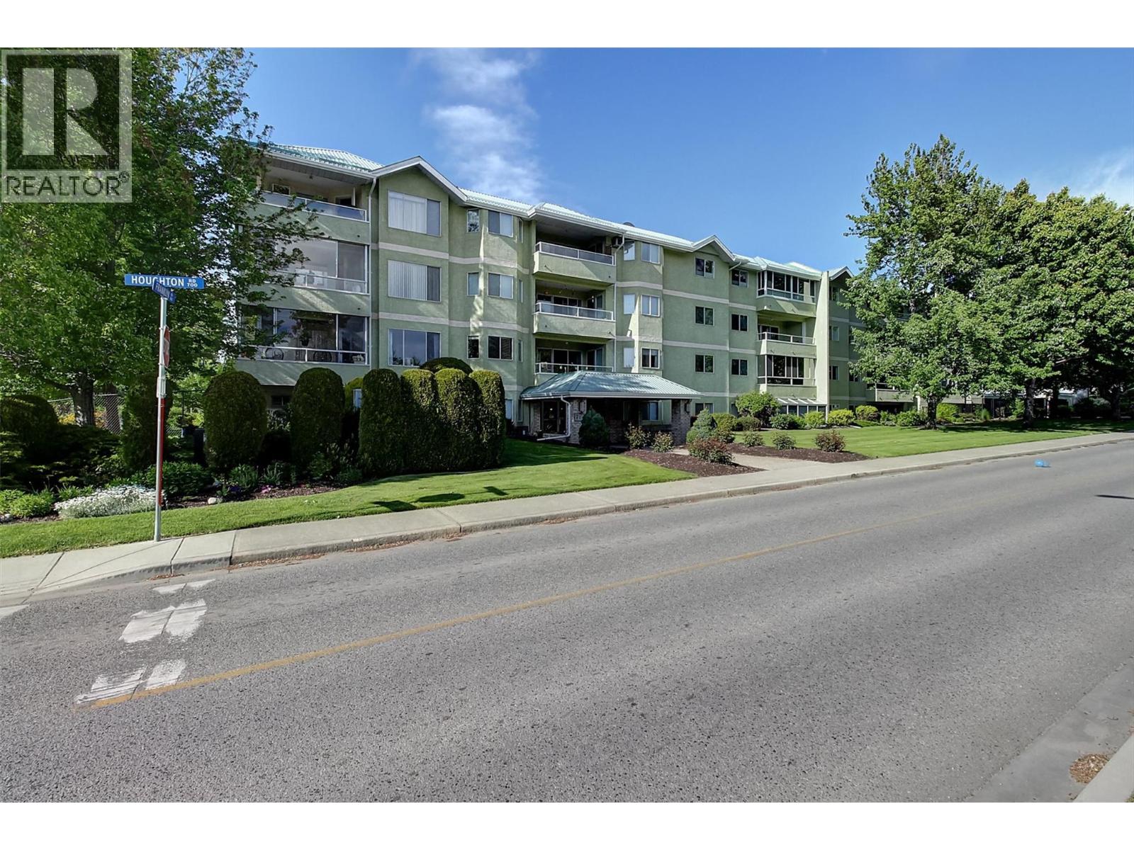 #210-780 Houghton Road, Kelowna