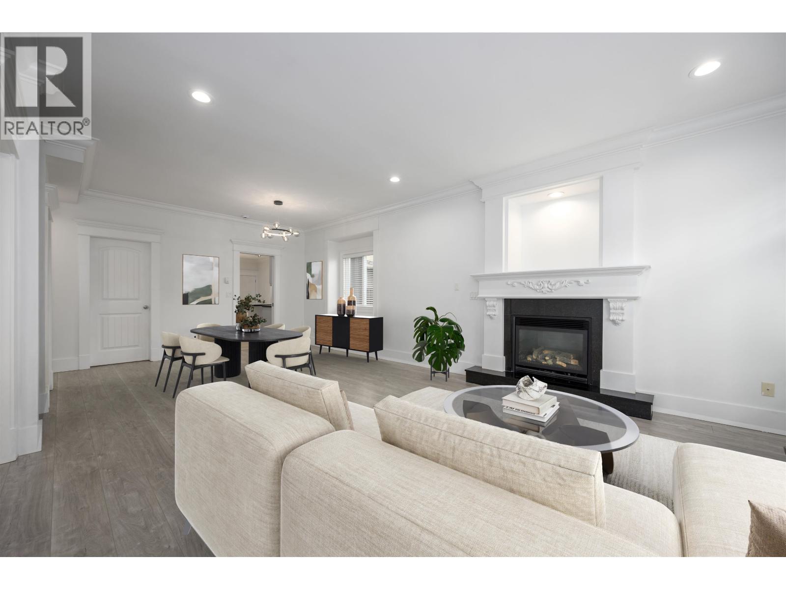 6806 DUNNEDIN STREET, Burnaby