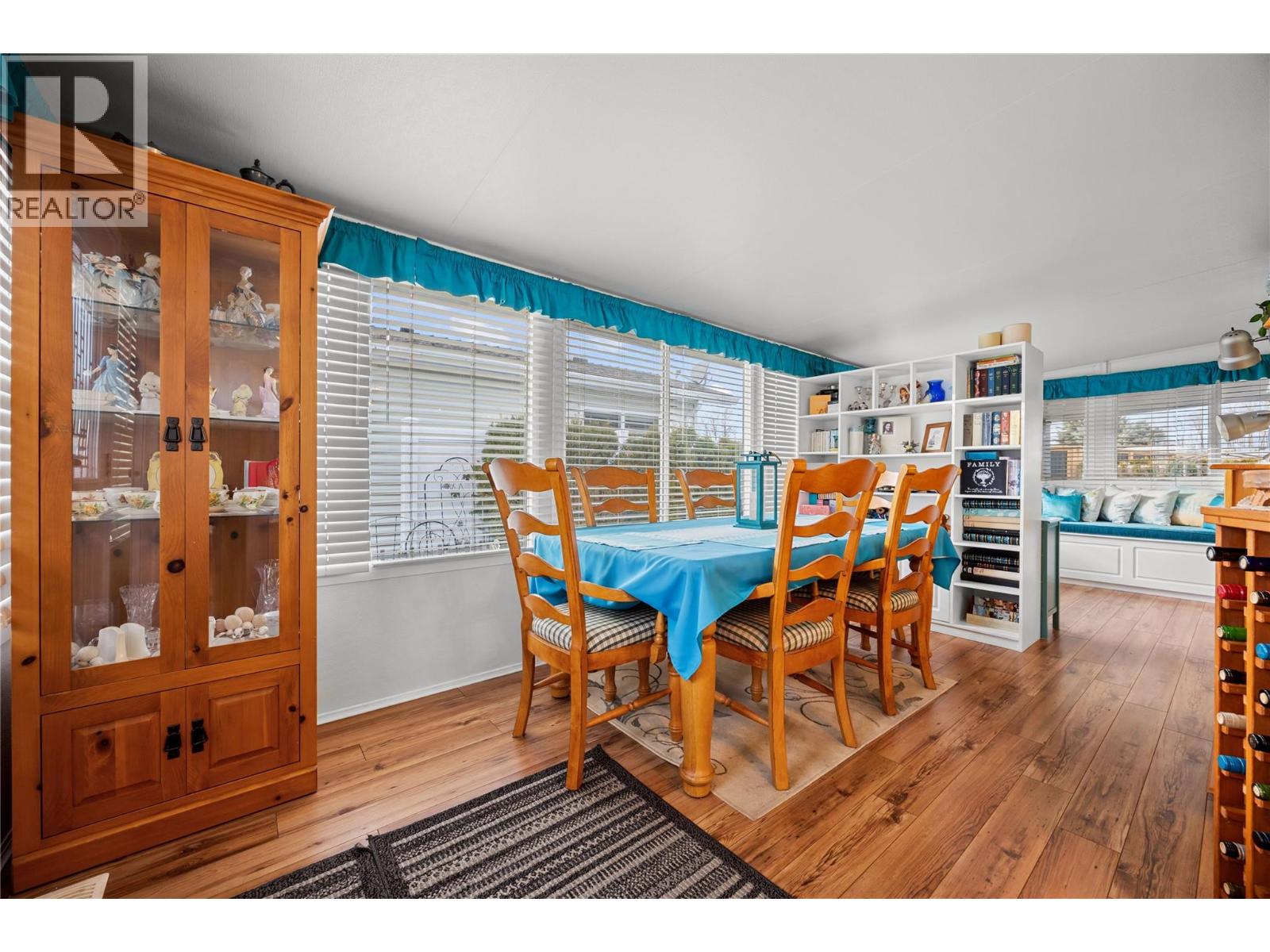 #313 415 Commonwealth Road - 3