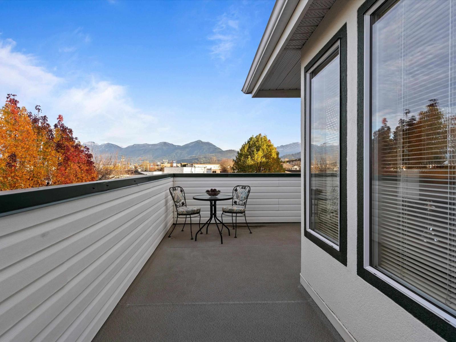 210 7651 AMBER DRIVE, Sardis West Vedder, Chilliwack