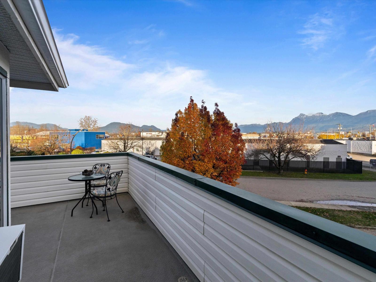 210 7651 AMBER DRIVE, Sardis West Vedder, Chilliwack