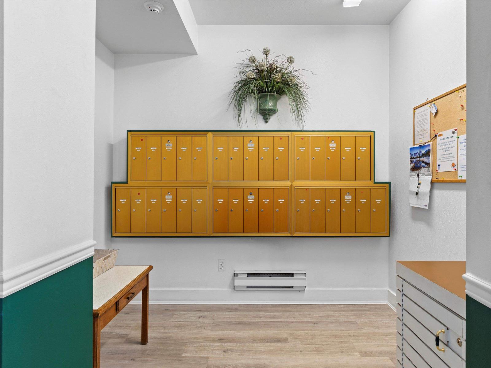 210 7651 AMBER DRIVE, Sardis West Vedder, Chilliwack