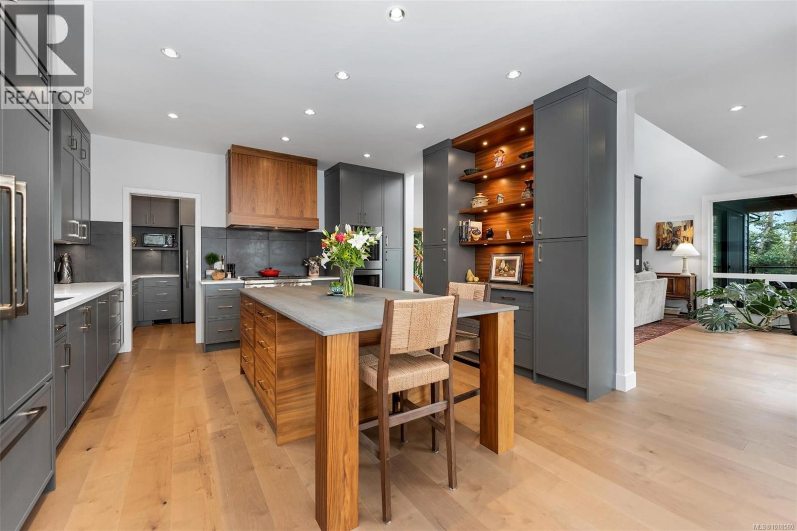  7210 Sea Cliff Road, Sooke