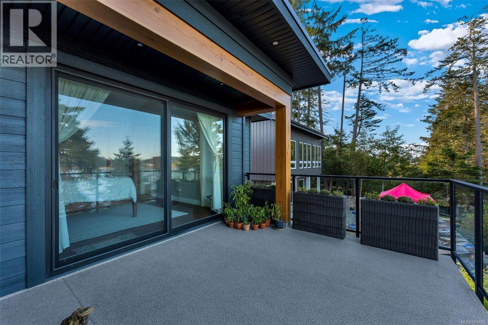  7210 Sea Cliff Road, Sooke