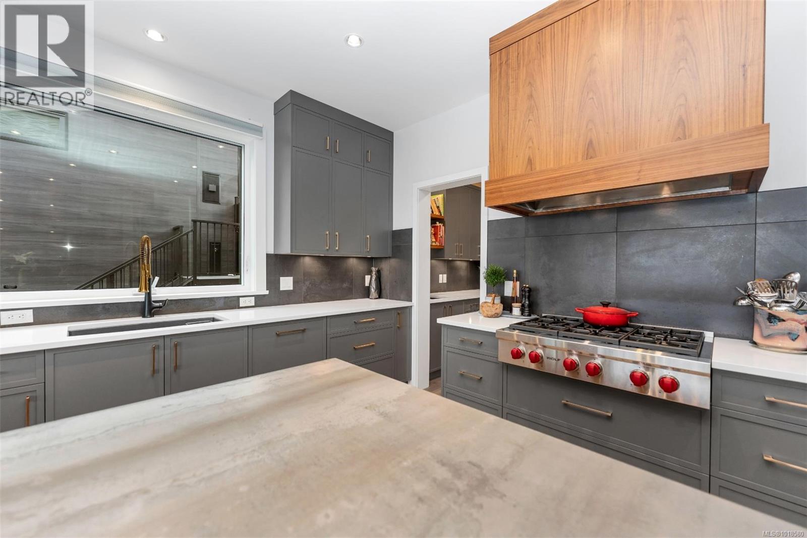  7210 Sea Cliff Road, Sooke