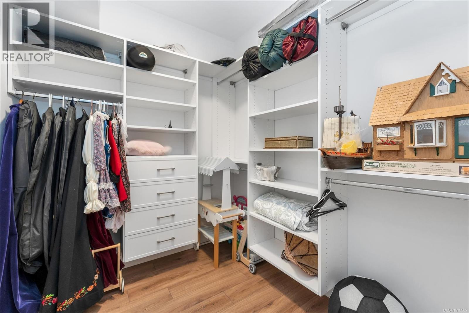  7210 Sea Cliff Road, Sooke