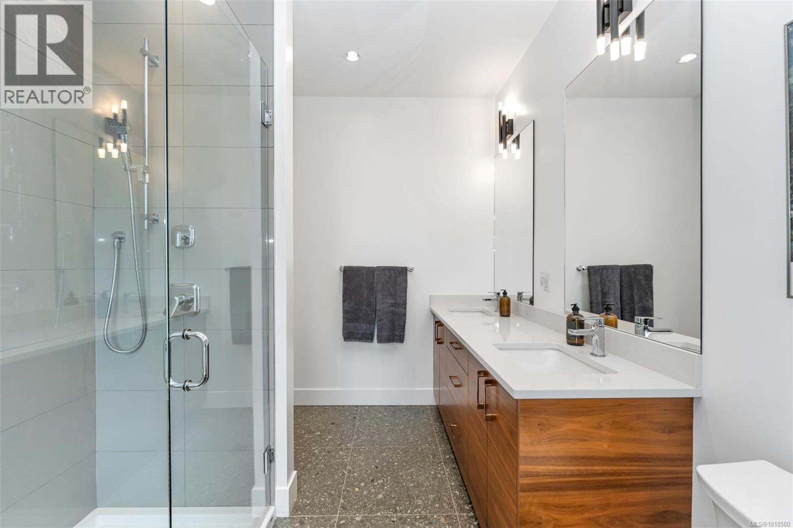  7210 Sea Cliff Road, Sooke