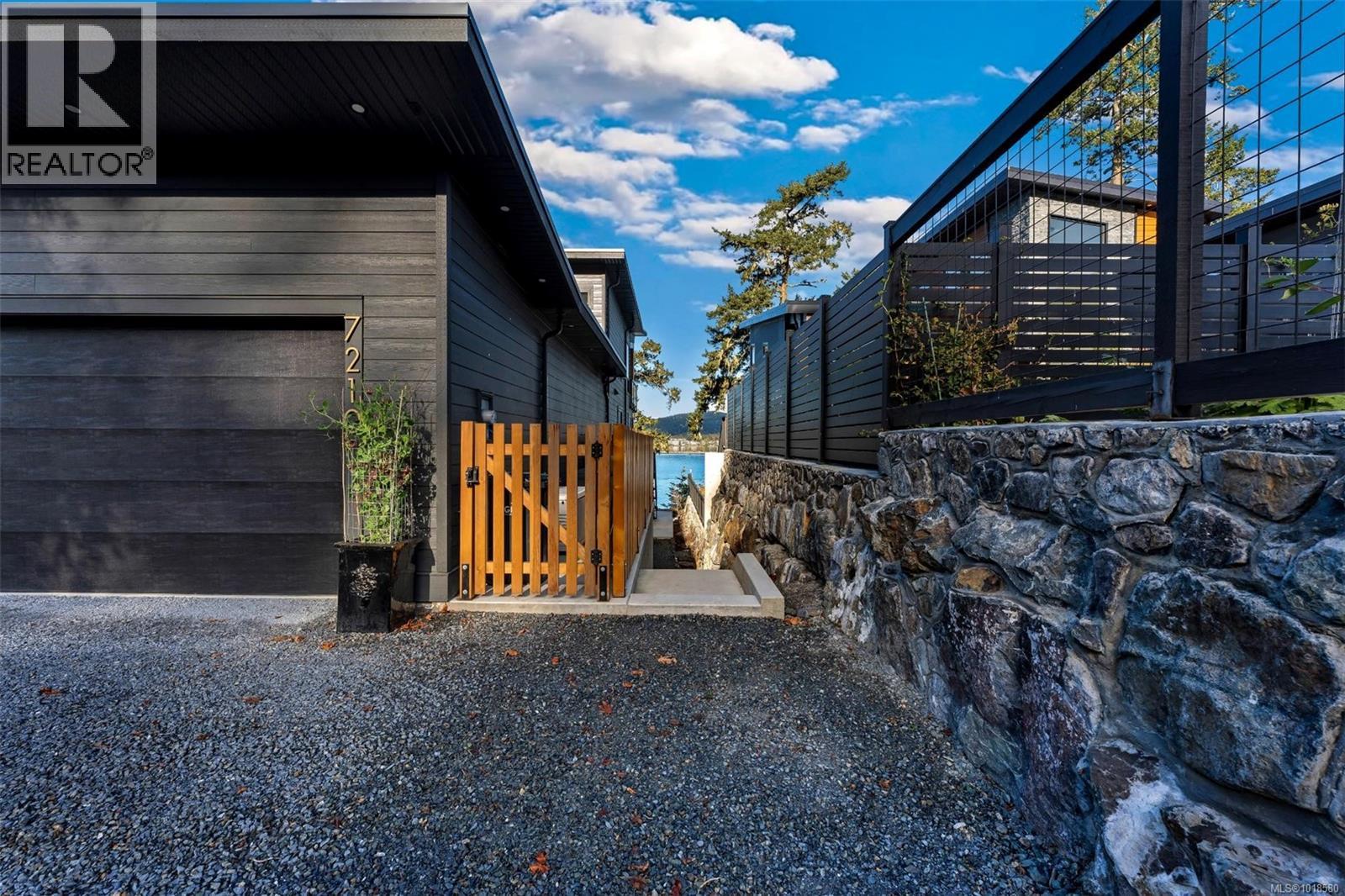  7210 Sea Cliff Road, Sooke