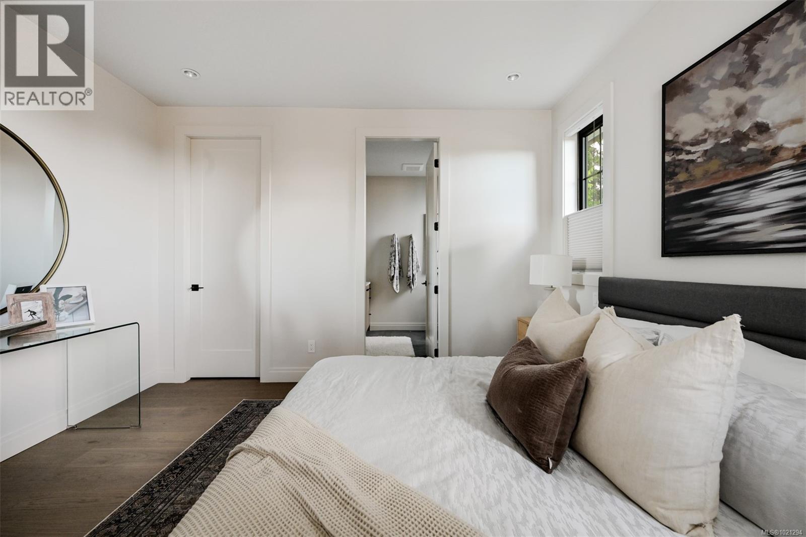 4 5032 Wesley Road, Saanich