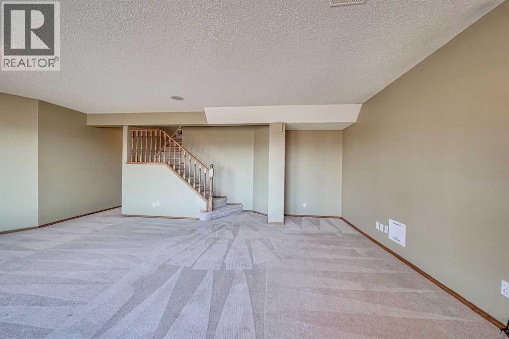 54 Eagleview Way, Cochrane