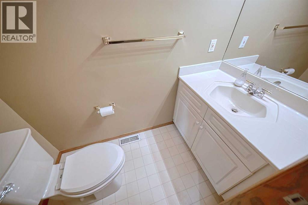 54 Eagleview Way, Cochrane