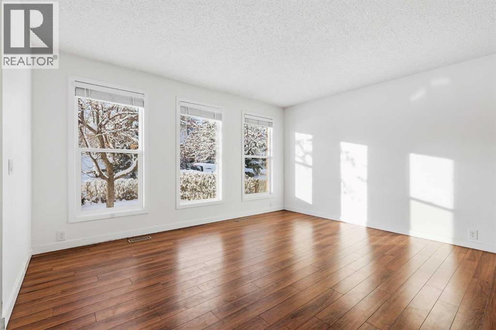 Single Family House Bi-level for Sale in  Woodfern Road SW Woodbine Calgary 