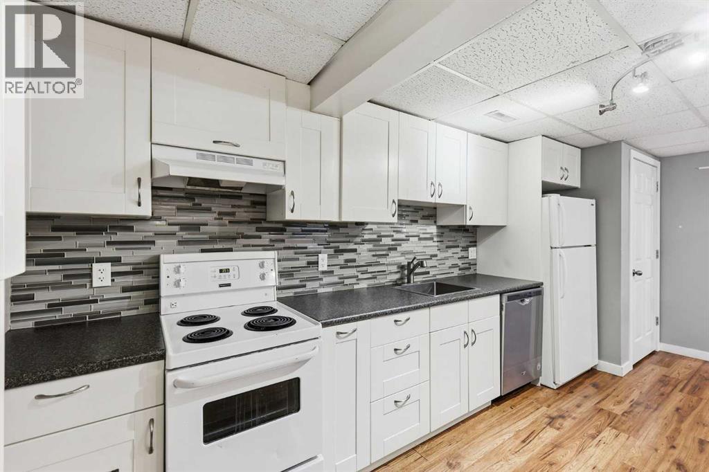 Single Family House Bi-level for Sale in  Woodfern Road SW Woodbine Calgary 