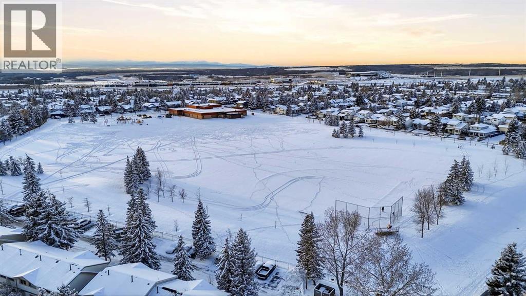 Single Family House Bi-level for Sale in  Woodfern Road SW Woodbine Calgary 