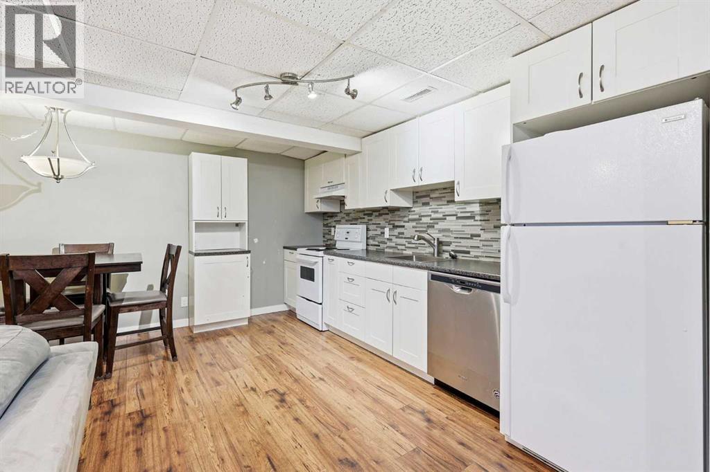 Single Family House Bi-level for Sale in  Woodfern Road SW Woodbine Calgary 