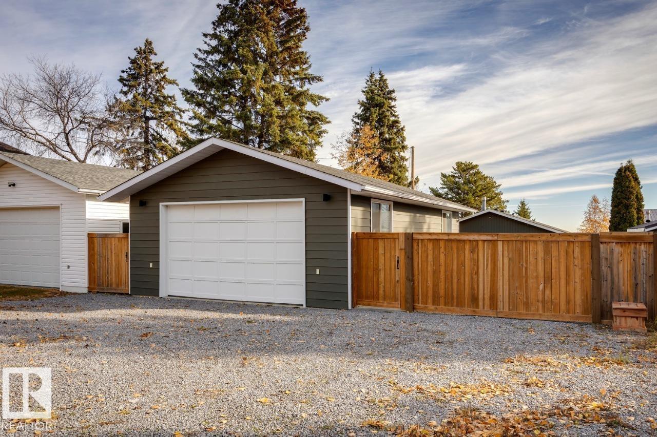 129 1 AV, Rural Parkland County