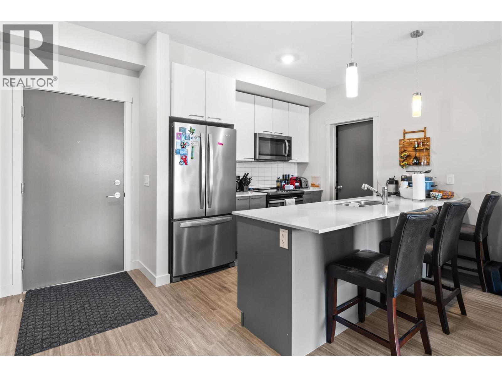 303 2250 Majoros Road, West Kelowna